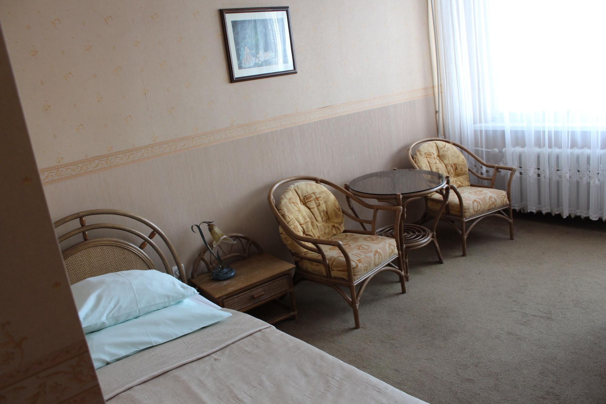 Ikar Hotel