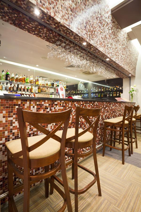 Hotel Ikar 3*