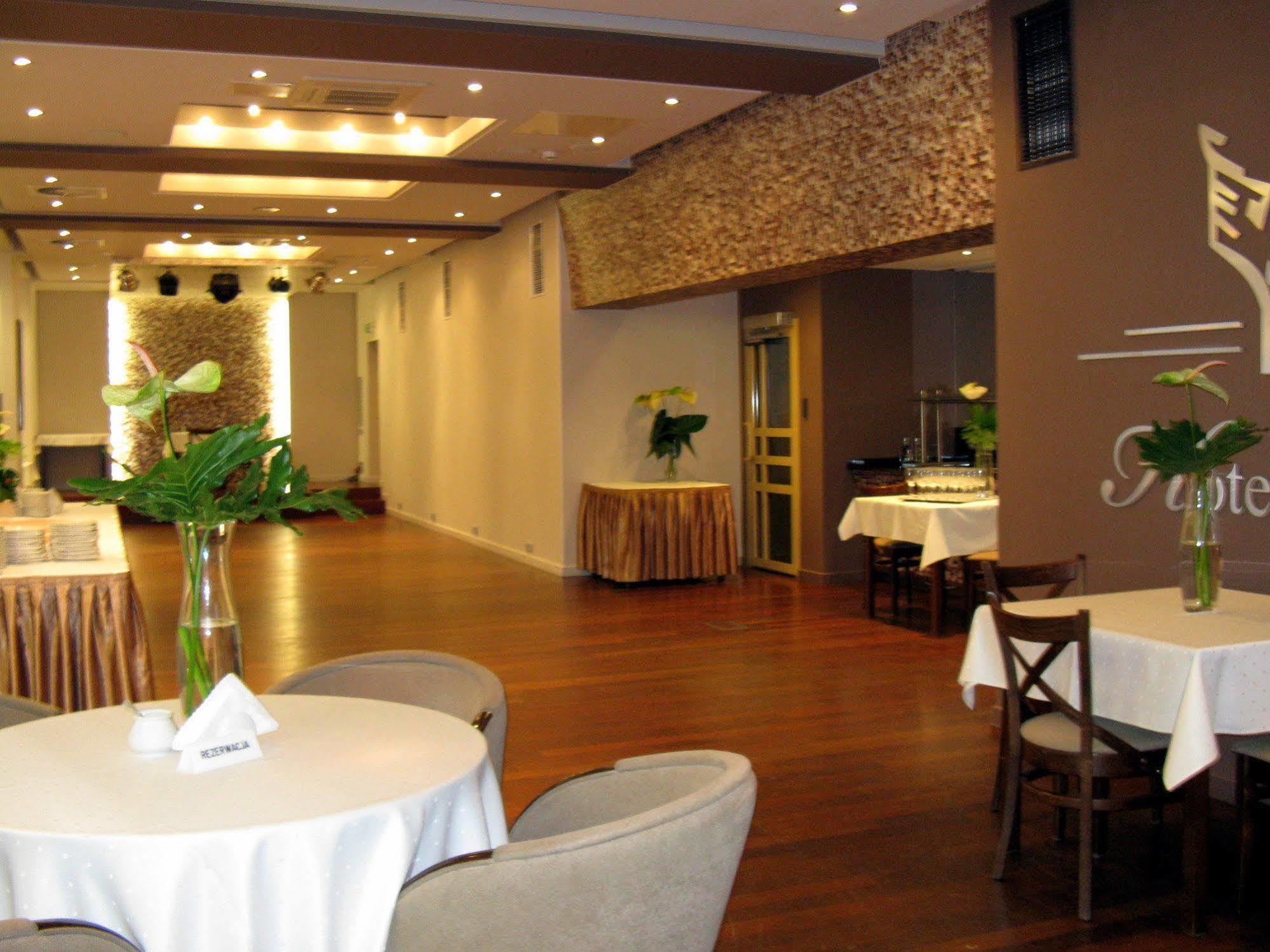 Hotel Ikar Posen