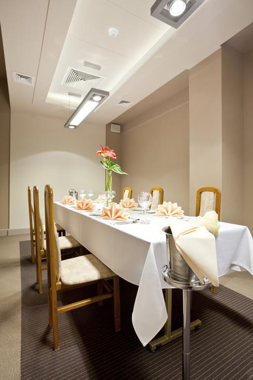 Hotel Ikar Posen